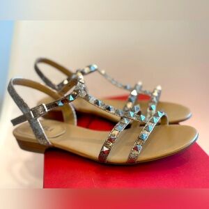 The Vaneli® Brunel in Pale Platino Gesa 6.5